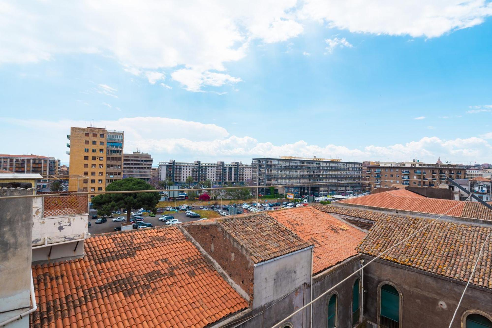 Canvas Sicily Apartment Катания Екстериор снимка